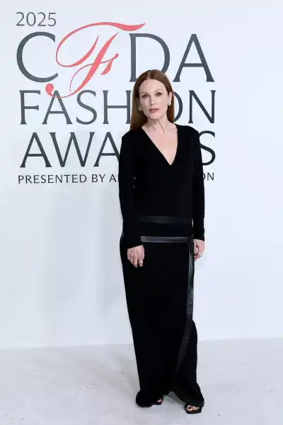 / Світська хроніка Мішель Вільямс, Наомі Воттс та інші селебріті на CFDA Fashion Awards 2025 | INFBusiness
