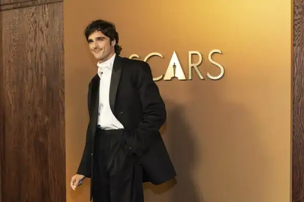 / Світська хроніка Лео Ді Капріо, Кейт Уінслет, Дженніфер Лопес: гості та лауреати Governors Awards 2025 | INFBusiness