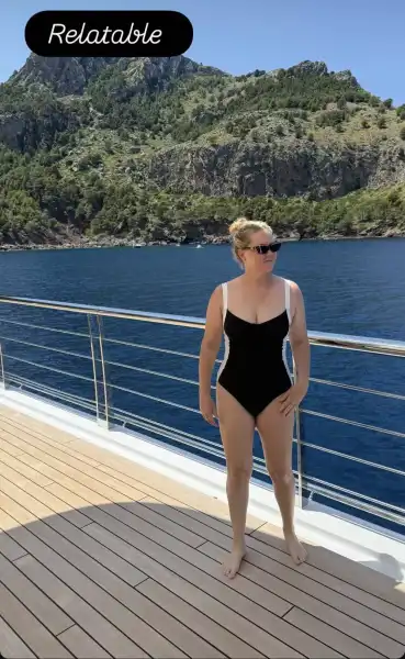 / Зіркові пари Розлучення на тлі сильного схуднення: що насправді відбувається у відносинах Емі Шумер із чоловіком | INFBusiness