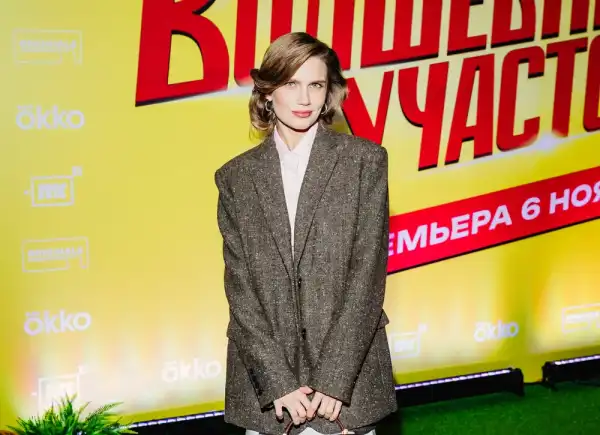 Лукер'я Ілляшенко, Міла Єршова та Святослав Рогожан: гості світського показу продовження "Пінгвінів моєї мами" | INFBusiness