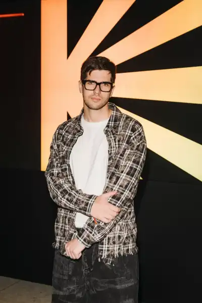 / Світська хроніка Nansi & Sidorov, Іван Добронравов з дружиною та інші на презентації оновленого Кінопошуку | INFBusiness