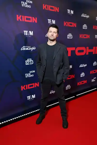 / Світська хроніка Данило Страхов, Сергій Гілев, Максим Матвєєв та Єлизавета Боярська: світська прем'єра серіалу “Тонель” | INFBusiness