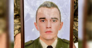 У весільному строю з короваєм: трагічна звістка про загибель 22-річного воїна з Рівненщини на Луганщині. | INFBusiness