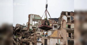 У Тернополі вже 31 жертва: з-під руїн витягли тіла матері та двох діток, пошуково-рятувальні роботи тривають (фото) | INFBusiness