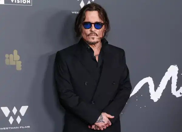 Рідкісний вихід: Джонні Депп на килимовій доріжці