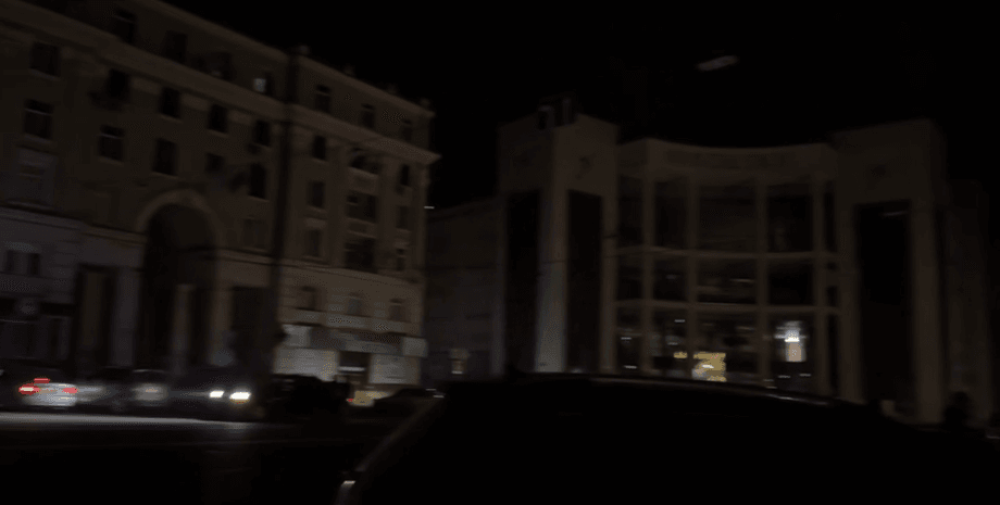 У Харкові й Полтаві значні коливання напруги та відключення електроенергії: міста поринули в пітьму (відео) | INFBusiness