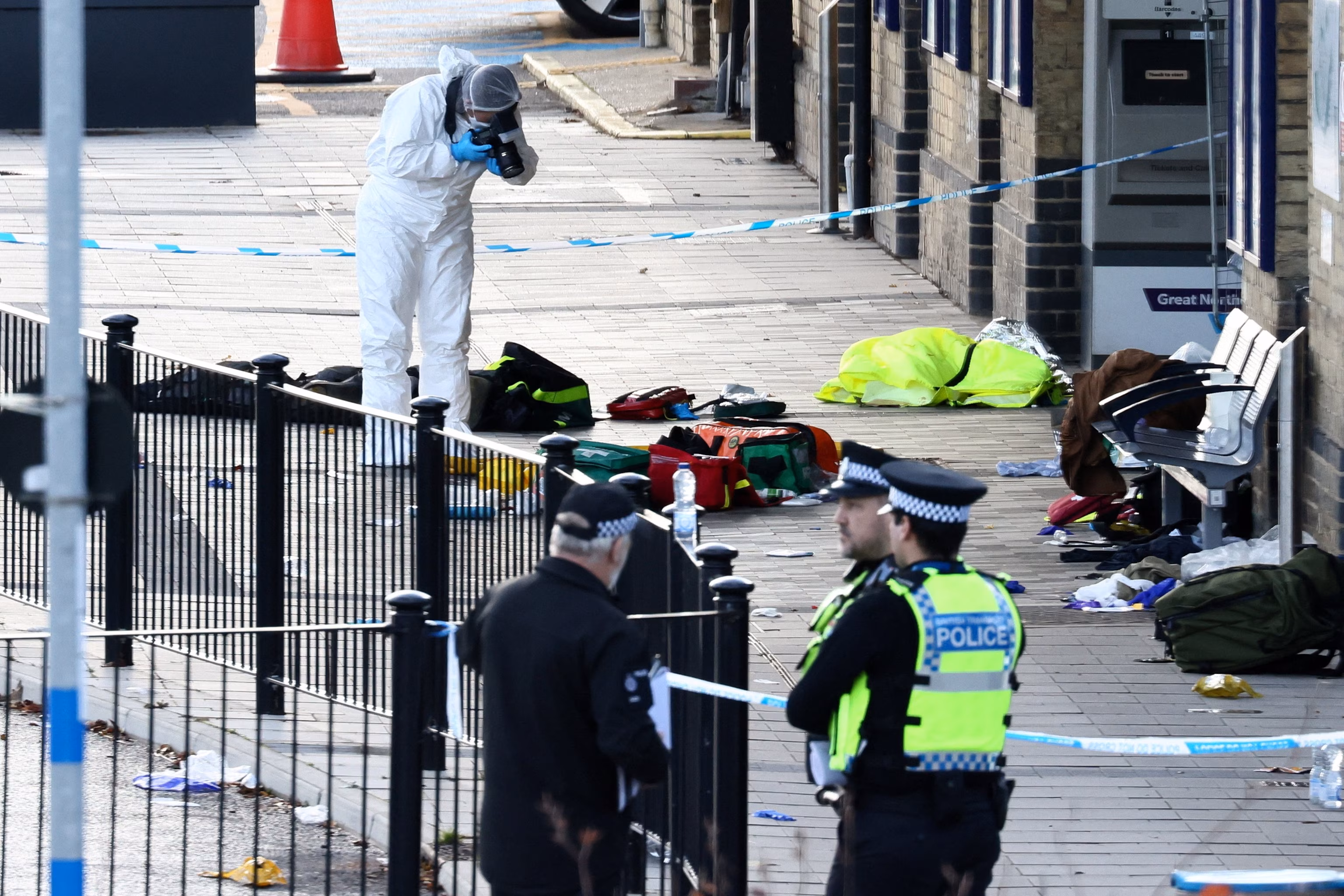 У Великій Британії названо підозрюваного у замаху на вбивство ножем | INFBusiness
