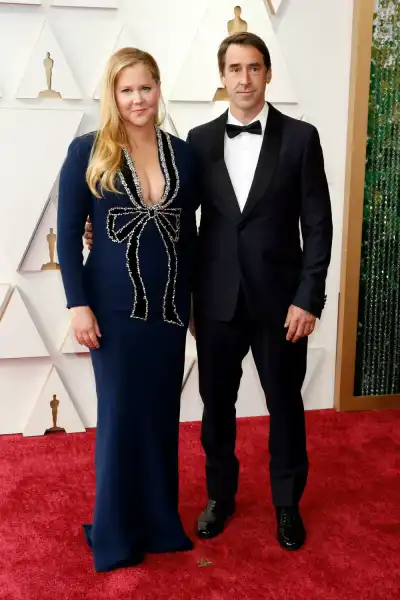 / Зіркові пари Розлучення на тлі сильного схуднення: що насправді відбувається у відносинах Емі Шумер із чоловіком | INFBusiness