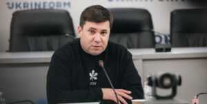Вітренко зі "Слуги Народу" в Київміськдержадміністрації виявив пристрій прослуховування у машині: ролик | INFBusiness
