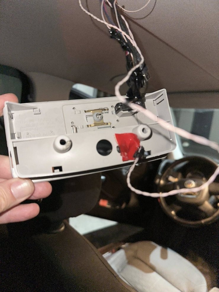 Вітренко зі "Слуги Народу" в Київміськдержадміністрації виявив пристрій прослуховування у машині: ролик | INFBusiness