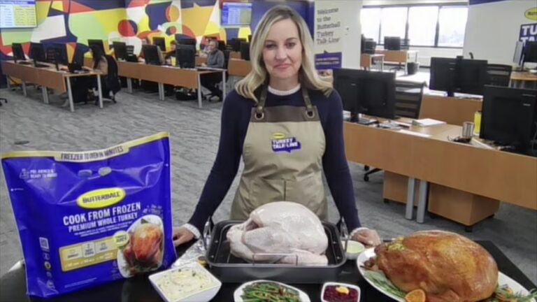 Підготовка до Дня подяки викликає стрес? Гаряча лінія Butterball допоможе.