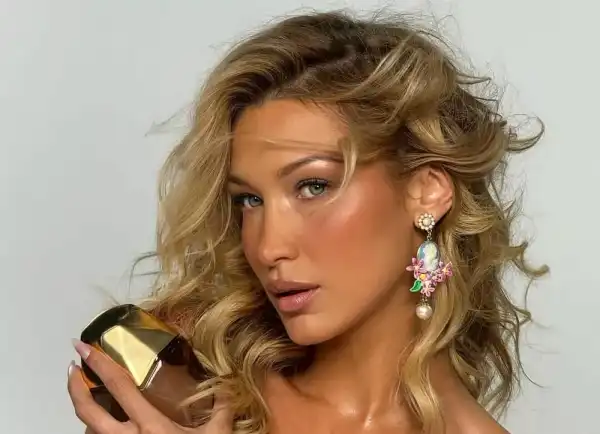 / Новини про зірок Пауліна Порізкова опублікувала оголене селфі | INFBusiness