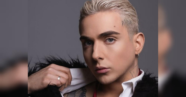 Шокуюче освідчення: Меловін побрався з бійцем ЗСУ на Майдані Незалежності, Київ (фото)