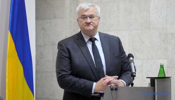 Атаки на електромережі українських атомних станцій: ймовірна участь експертів Росатому, – Сибіга.