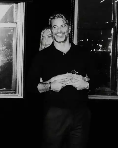 Дженніфер Еністон залучила бойфренда до свого бізнесу | INFBusiness