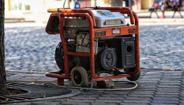 Українцям компенсують за живлення генераторами мобільних веж при відключеннях світла – інструкція з приєднання