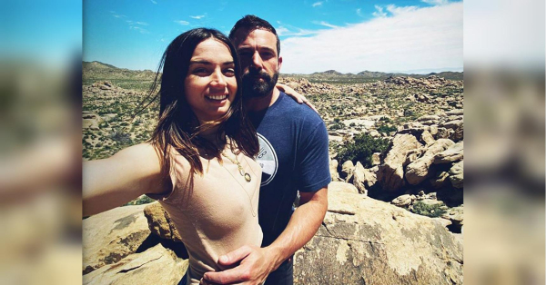 “Все ще не можу викинути з голови”: Бен Аффлек святкує розрив Круза та де Армас