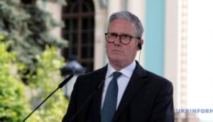 Британія відкрита для роботи з Євросоюзом щодо допомоги Україні, використовуючи російські заморожені кошти, - Стамер. | INFBusiness