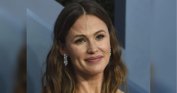 Вся в крові: Дженніфер Гарнер поділилася, що насправді надихнуло її на створення фермерської марки.