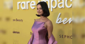 Селена Гомес вразила своїм образом на добродійному заході | INFBusiness