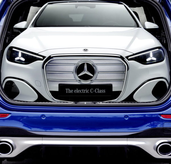 Mercedes C-Class прощається з універсалом: американці не люблять, окрім BMW M5