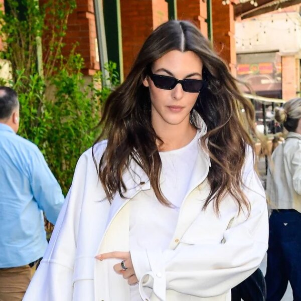 Шок! Кохана Ді Капріо вразила ідеальним стилем, знята папараці.