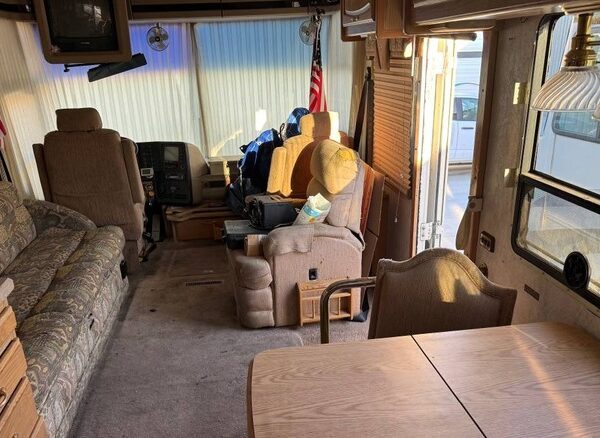 1996 Winnebago Vectra: За $7,500 – це вигідна угода?