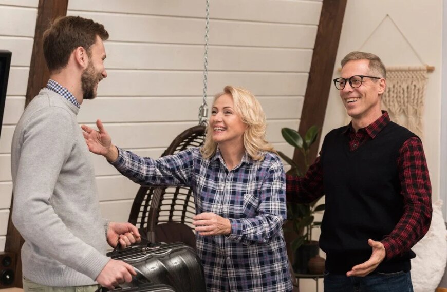 Головна 37 Народні прикмети: Шок, коли в гості не пускають, навіть просять!