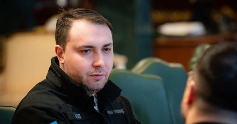 «Журналісти BBC: Вперше в історії нам не давали вказівок», — про роль Буданова у відновленні роботи парламенту 18 «Журналісти BBC: Вперше в історії нам не давали вказівок», — про роль Буданова у відновленні роботи парламенту 4