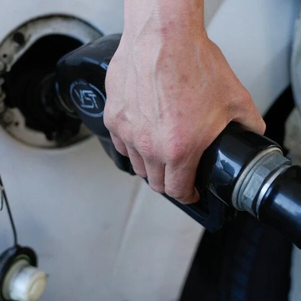 Шок! Бензин подорожчав: ціни на пальне 19 квітня.