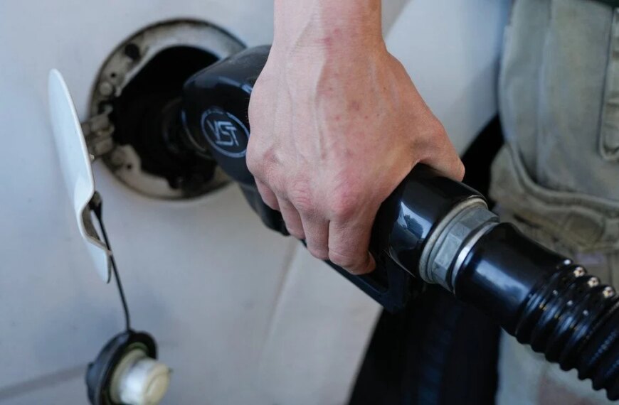 Шок! Бензин подорожчав: ціни на пальне 19 квітня.