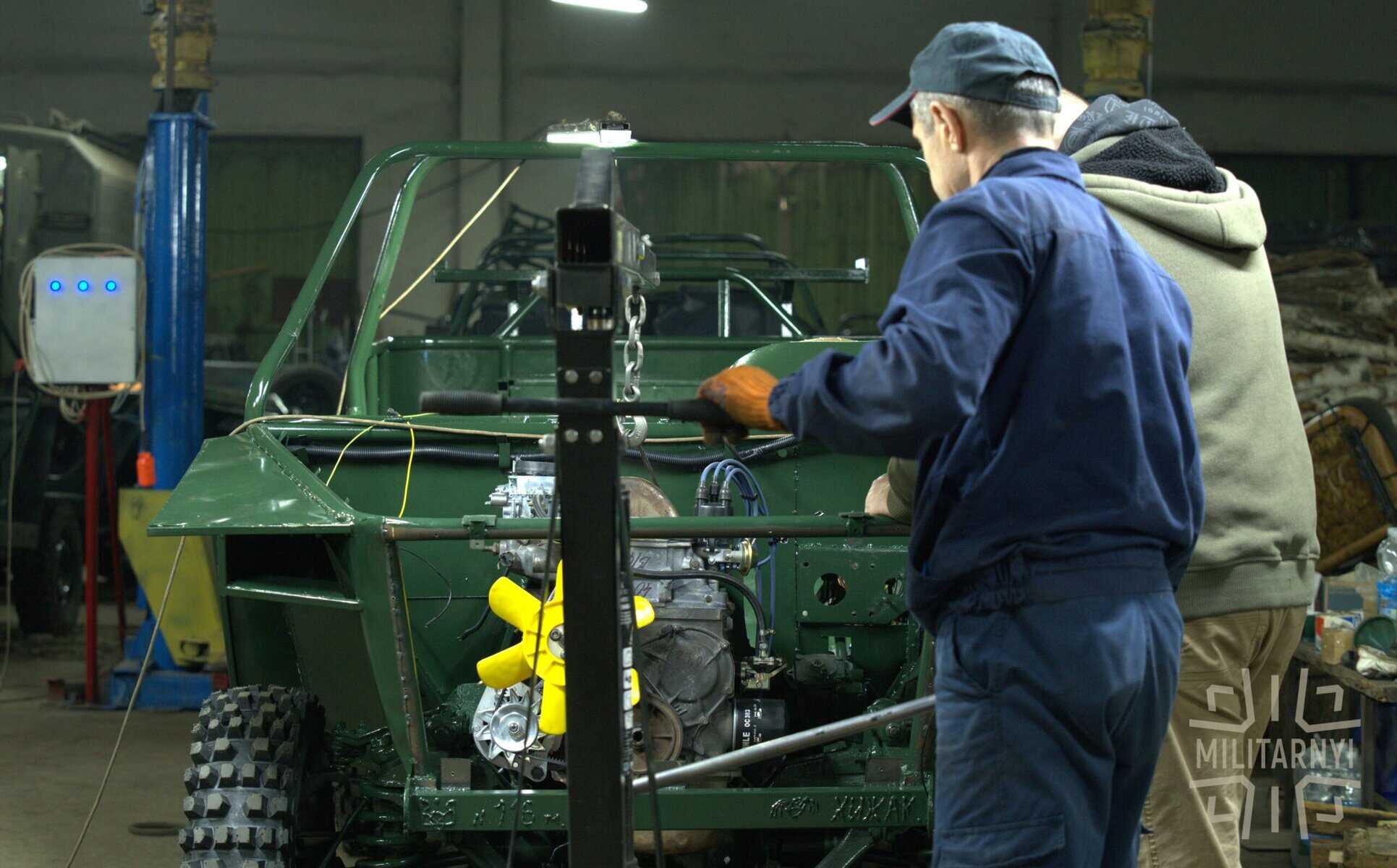 "Вийшли на темпи одна машина за день". Як "Багі для ЗСУ" створюють високопрохідні автівки зі старих ВАЗів. Репортаж. 5