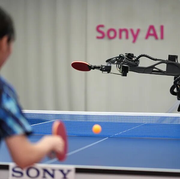 Прорив! Шок! Революція! Майбутнє тенісу тут.