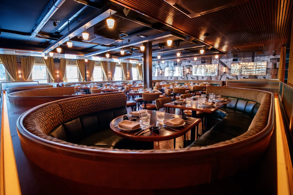 Зірки повертаються: Catch New York святкує 15 років, столики розкуплено 3