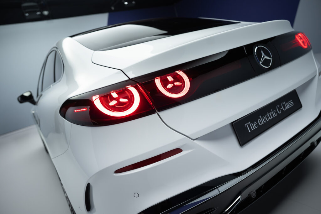 Mercedes оснастить свої електромобілі батареями&hellip;