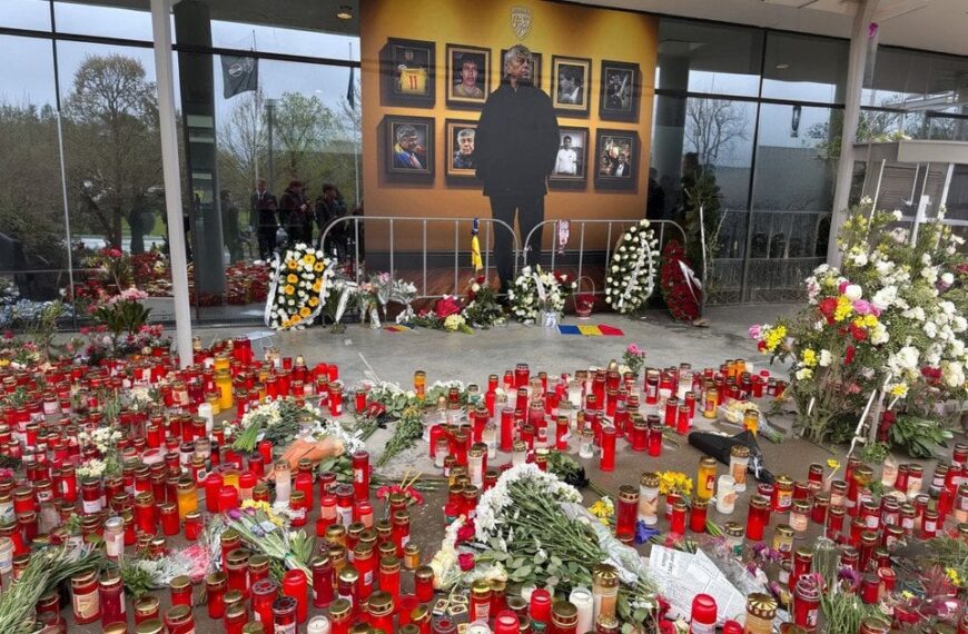 Футбольний клуб “Динамо” відвідав похорон Мірчі Луческу в Бухаресті