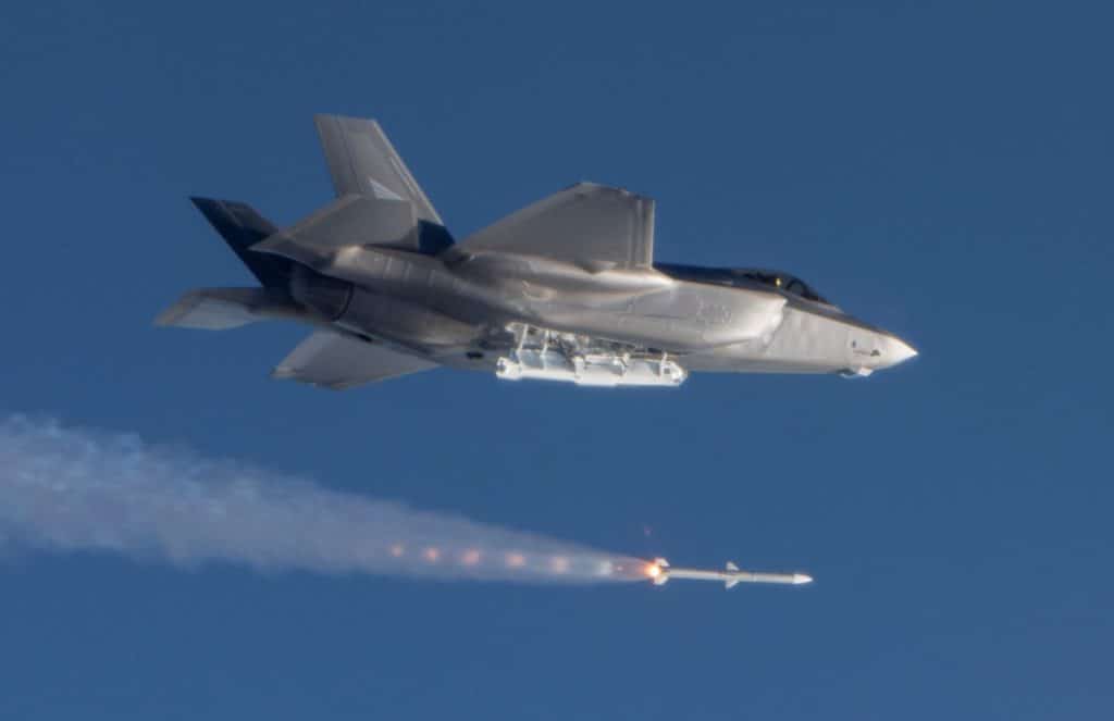 Ціна перехоплення: динаміка замовлень та вартість зенітних ракет для США 18