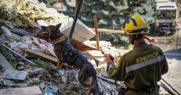 Жорстокий напад Росії: у рідному місті Одесі загарбники забрали життя матері з малолітньою дитиною, у Харкові постраждав кермувальник 5