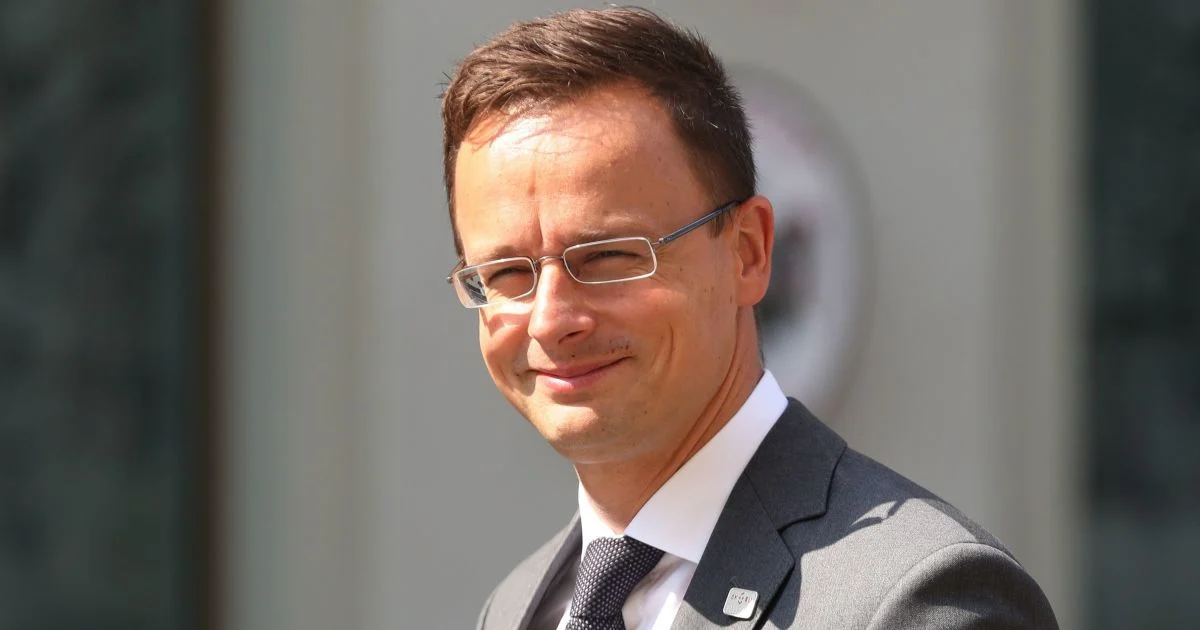 Петер Сіярто Петер Сіярто