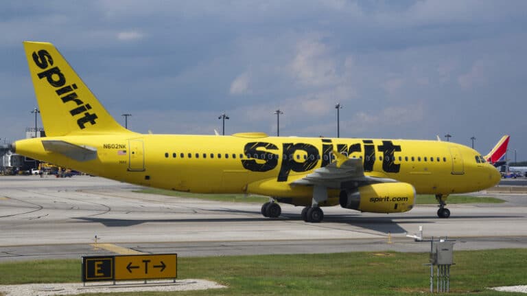 Spirit Airlines благає про порятунок: чи врятується авіакомпанія від банкрутства 4