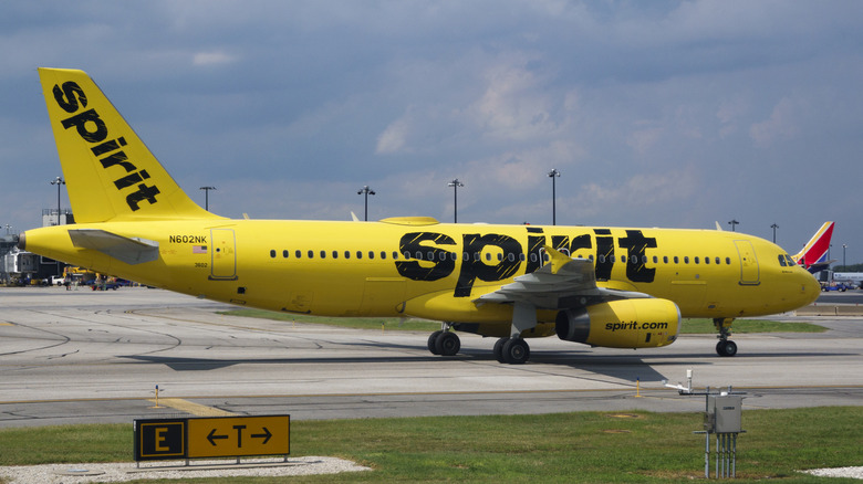 Spirit Airlines благає про порятунок: чи врятується авіакомпанія від банкрутства 1