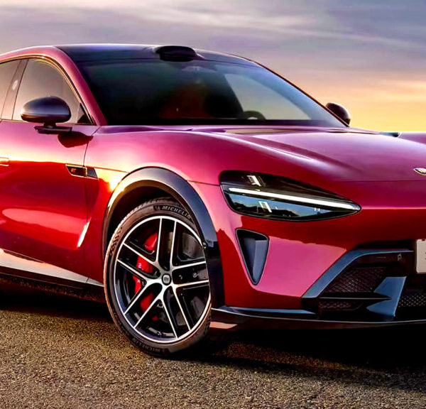 Xiaomi випустила 990-сильний кросовер, який обходить Porsche Macan EV