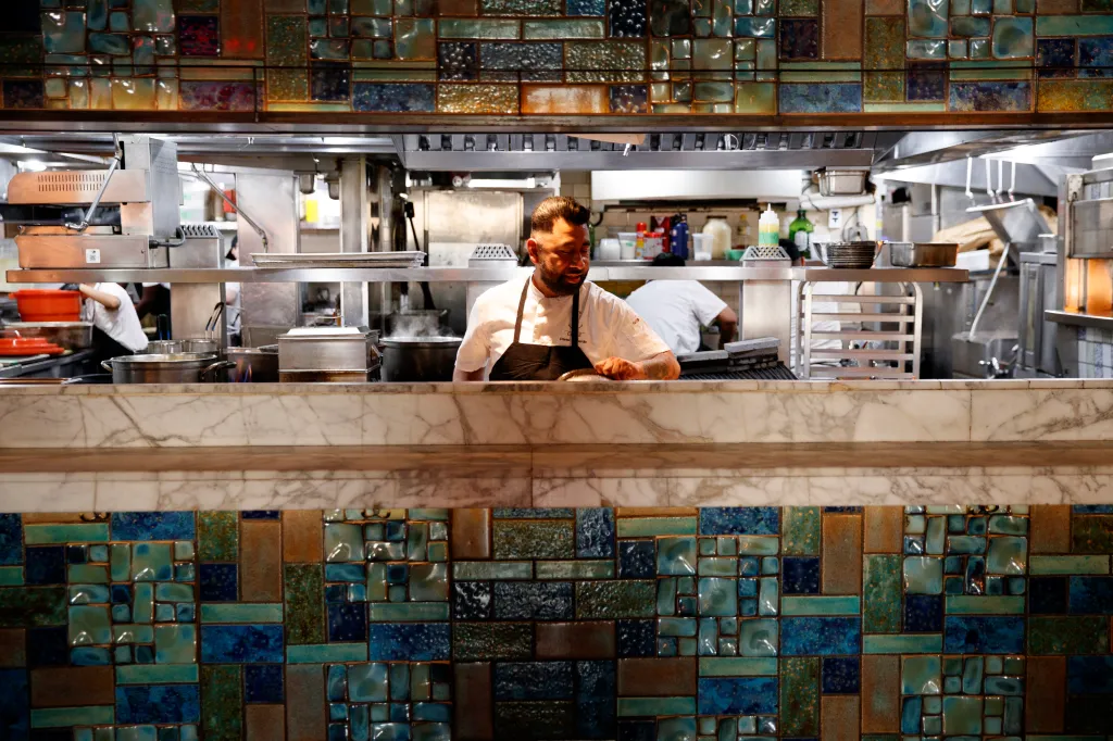 Зірки повертаються: Catch New York святкує 15 років, столики розкуплено 24