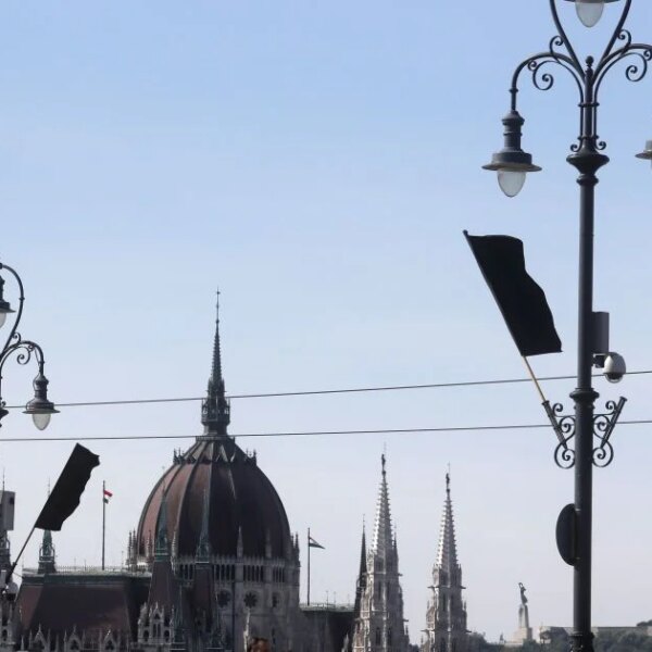 Угорський ШОК: Рекордна явка на виборах, що сколихнула країну!