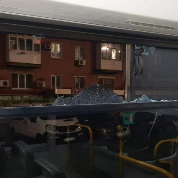 Шок! Свавілля у Кривому Розі: юнак стріляв у дівчину в маршрутці.