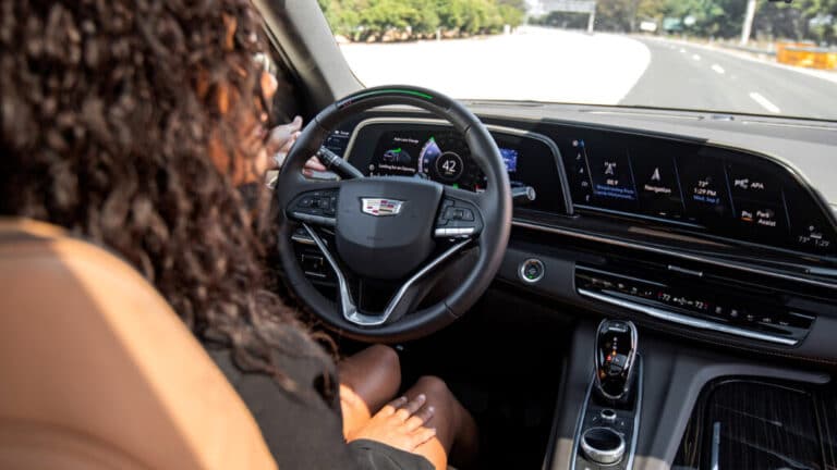 Tesla: Автопілот за підпискою – власники говорять "ні" 8