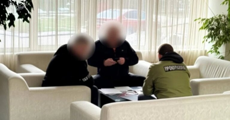 Службовець не повідомив про епідемію чуми та закопував заражених свиней: справу передали до суду 20 Службовець не повідомив про епідемію чуми та закопував заражених свиней: справу передали до суду 6