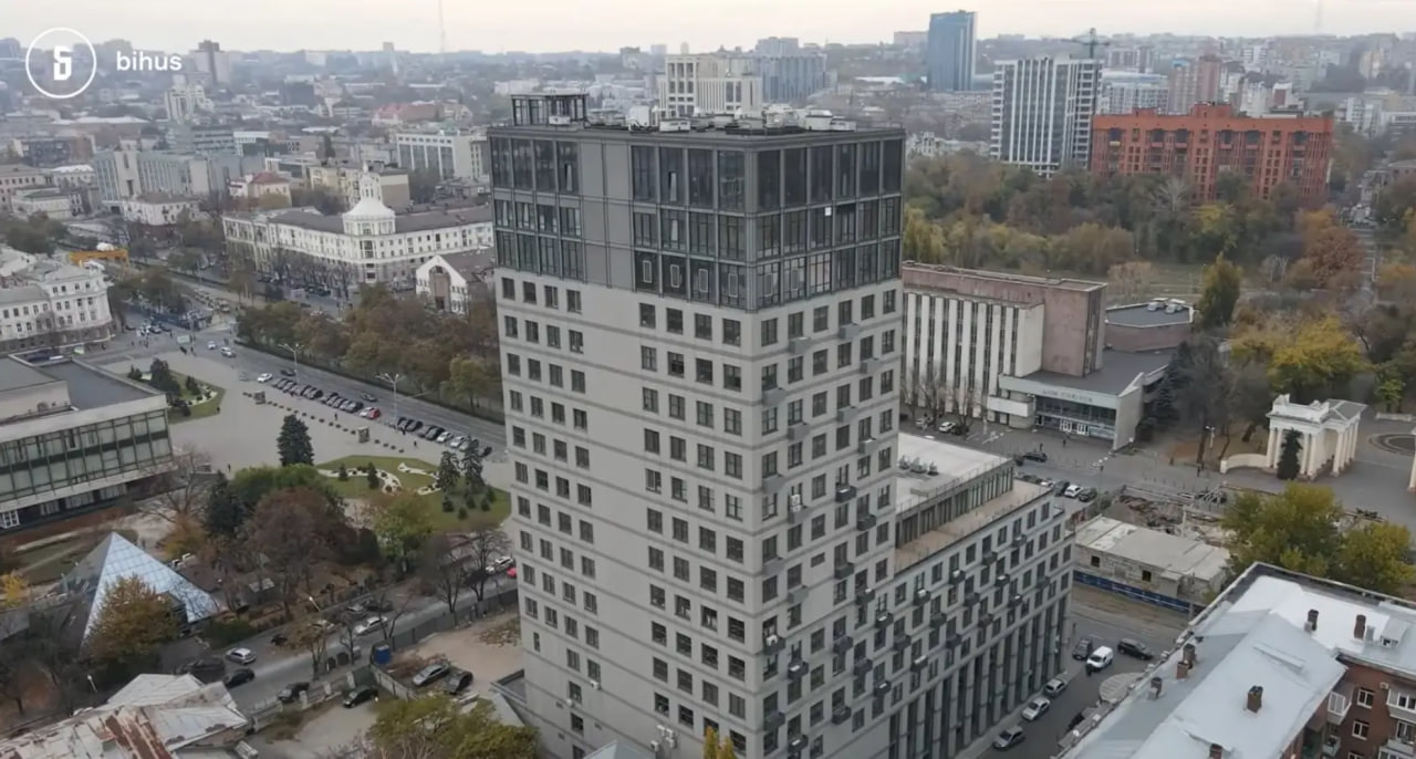 Шок! Заступник голови БЕБ на Волині має російський паспорт і розкішне життя. 2