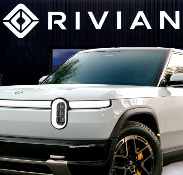 Rivian в епіцентрі стихії: чи переживе торнадо випуск R2