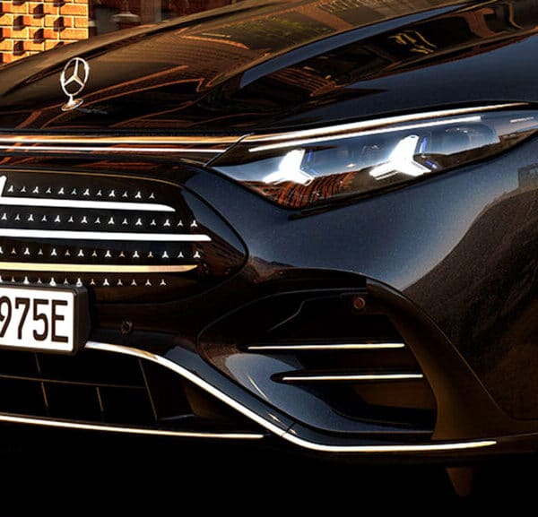 Mercedes EQS 2027: до 575 миль запасу ходу та штурвал замість керма